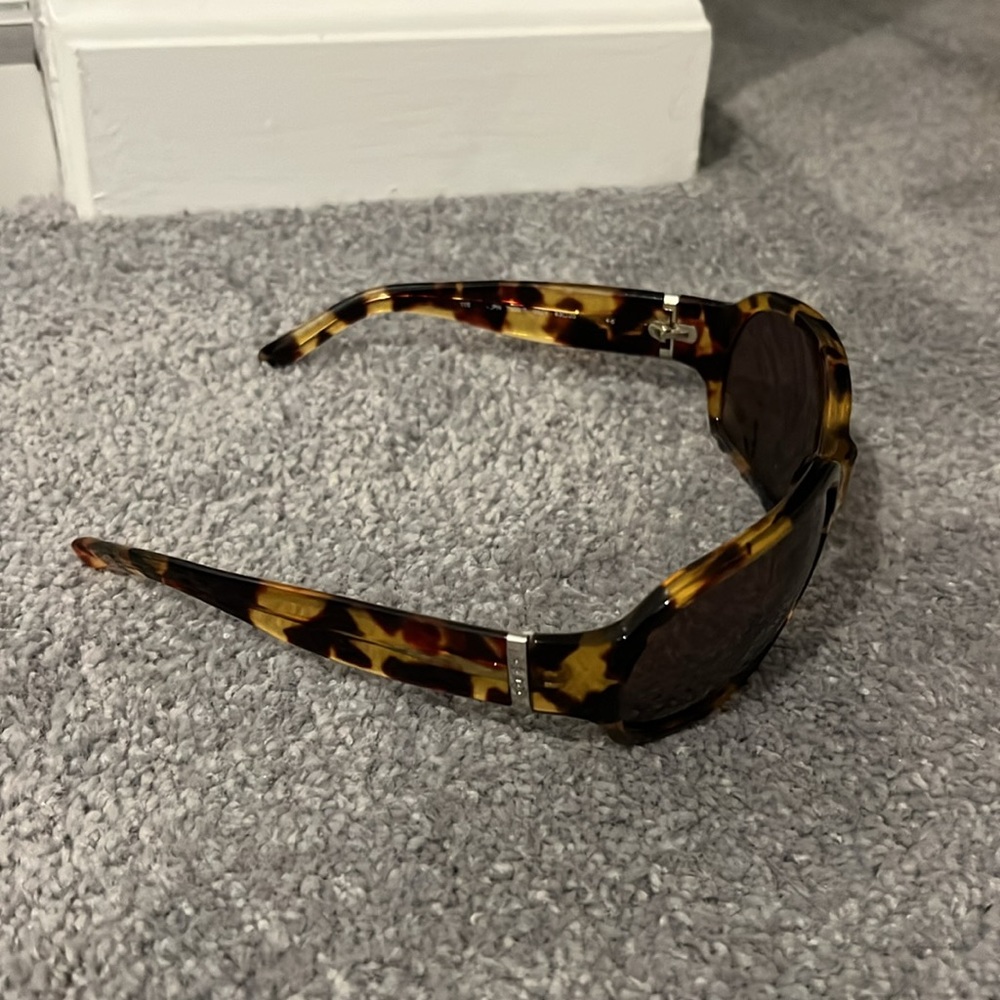 Ralph Lauren Sunglasses - Picture 2 of 9